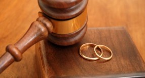 Women�s groups call on Malaysian authorities to raise the legal marriage age to 18