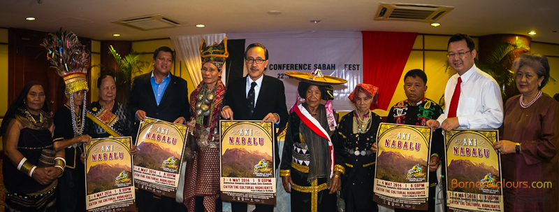 Sabah Fest 2014 Aki Nabalu Press Conference Group Photo - BorneoColours.com
