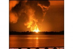 Heatwave: The Petronas gas pipeline in Lawas on fire after the explosion early yesterday morning. Villagers in nearby settlements could feel the heat from the massive fire. Photo: The Star