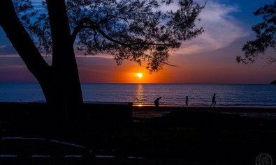 Tanjung Aru beach at sunset. Photo via Save Tanjung Aru Beach Facebook page